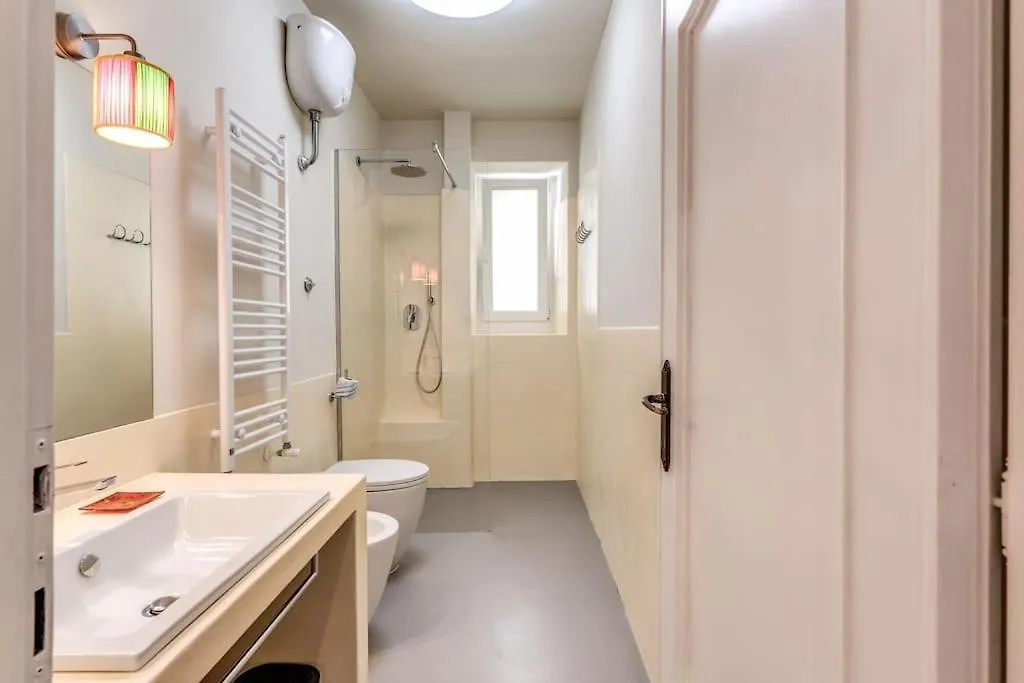 Via Provana San Giovanni 2 Bedroom Apartment Rome