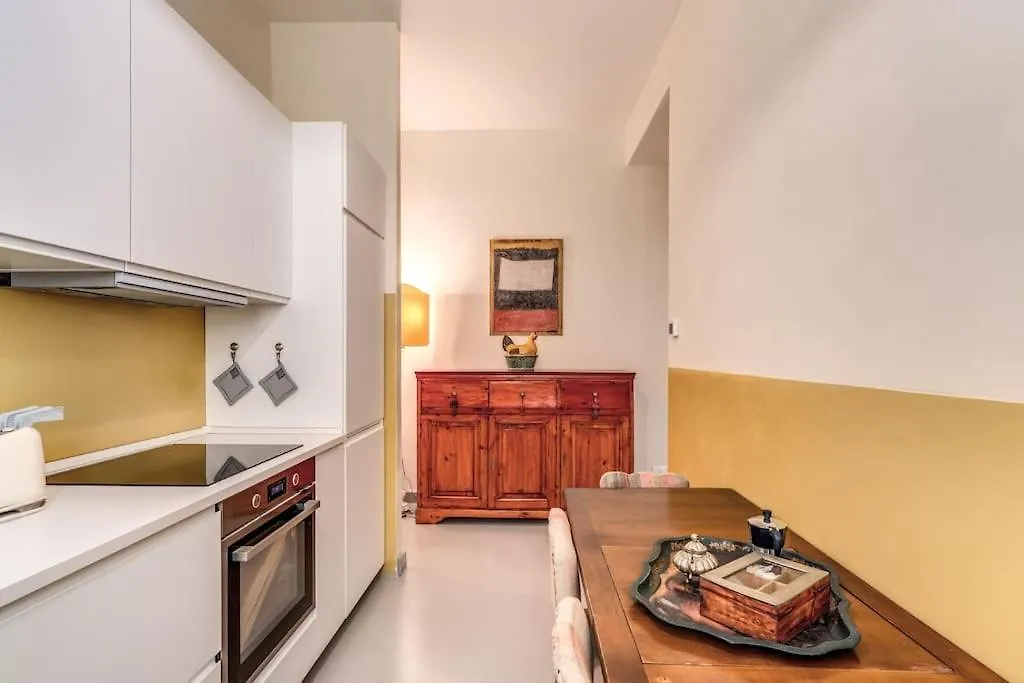 Via Provana San Giovanni 2 Bedroom Apartment Rome